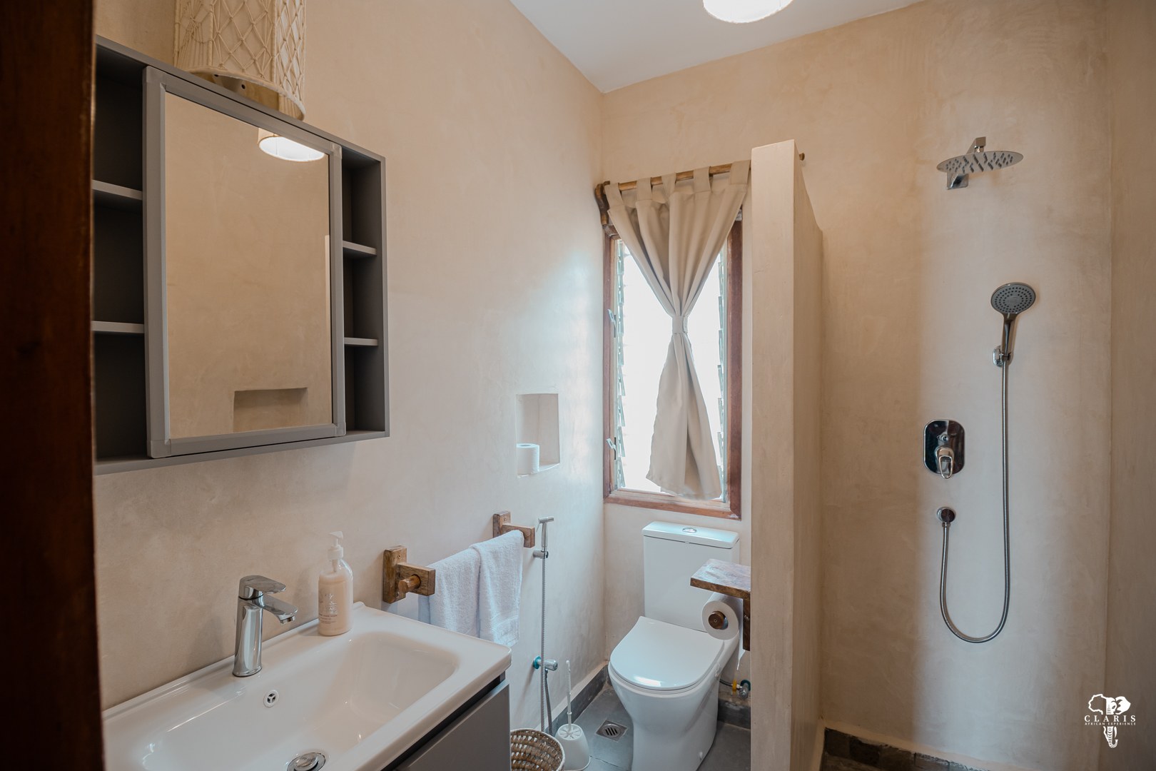 Jomba Paolo Oasis 2 1bedroom