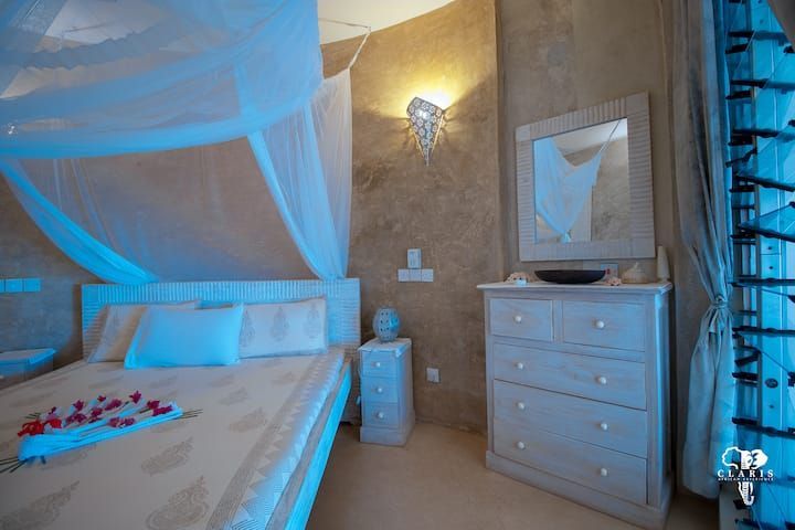 Camelot Apartment