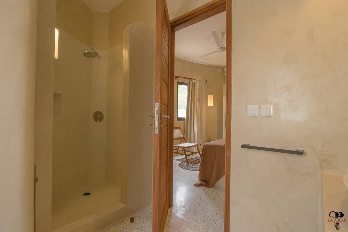 Dera Suite