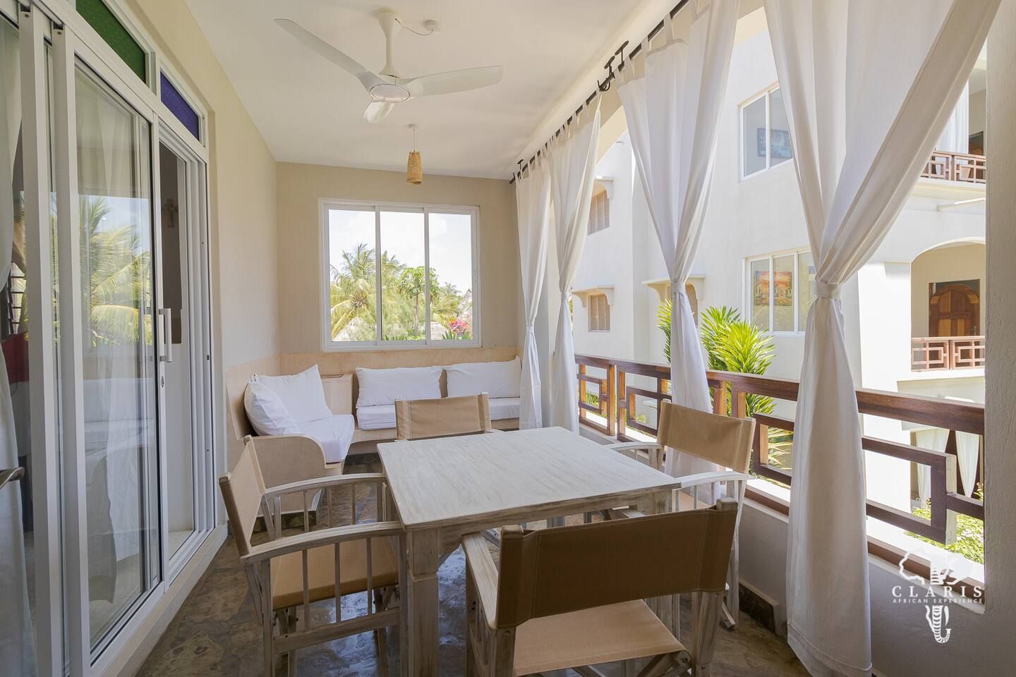 Palm Breeze Apartment