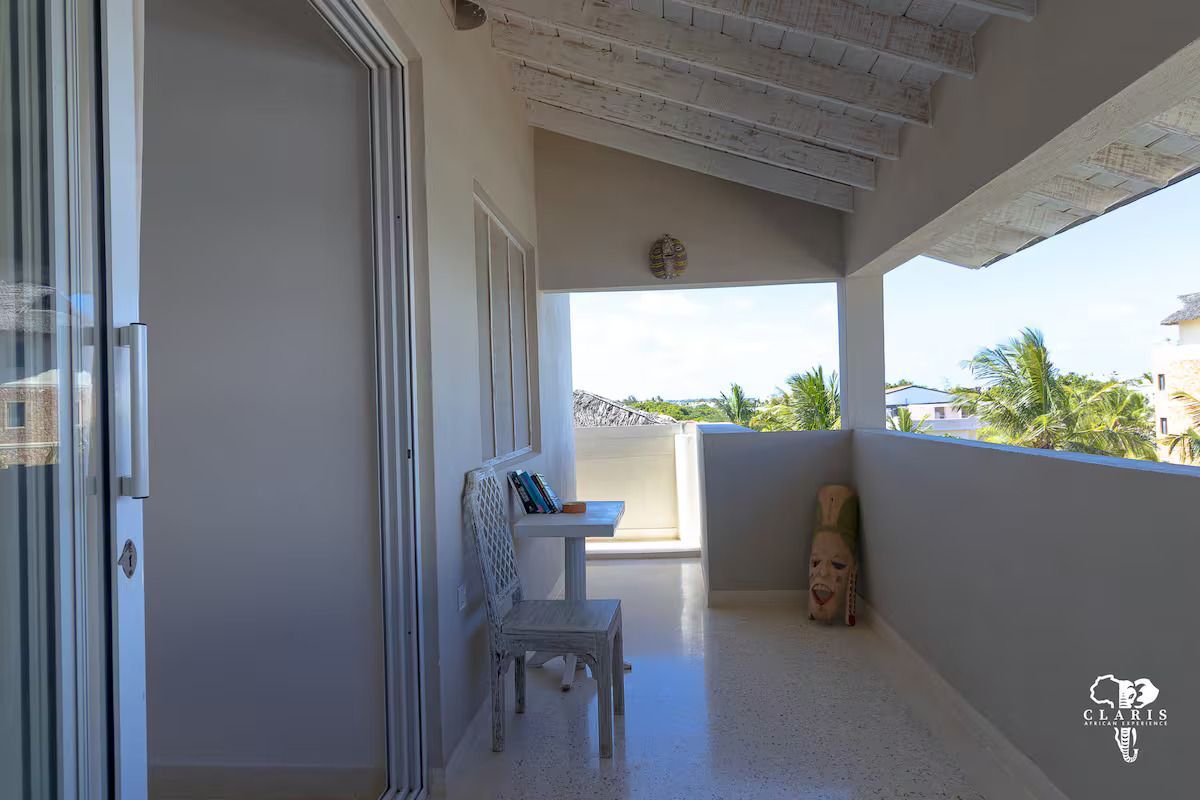 Palm & Sea Apartment — exterior