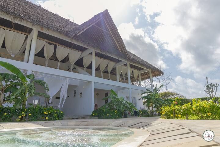 Paradise Apartment — exterior