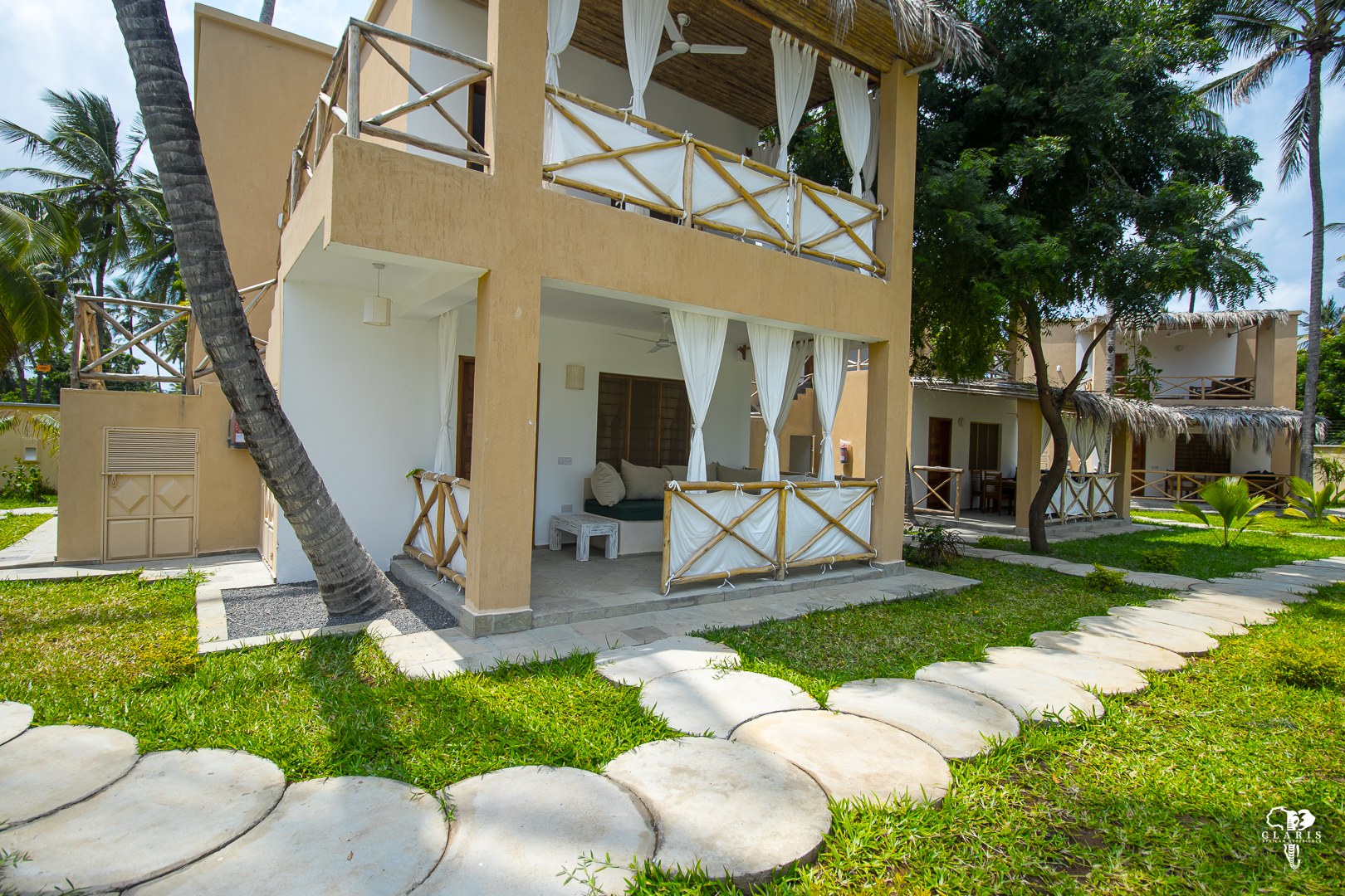 Jomba Paolo Oasis 2 1bedroom
